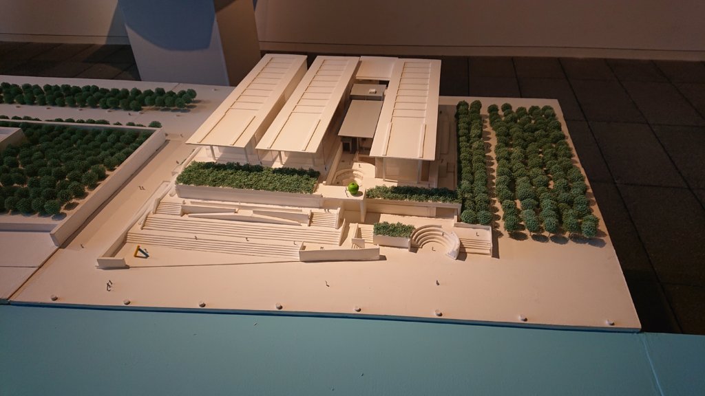 兵庫県立美術館の模型の参考画像