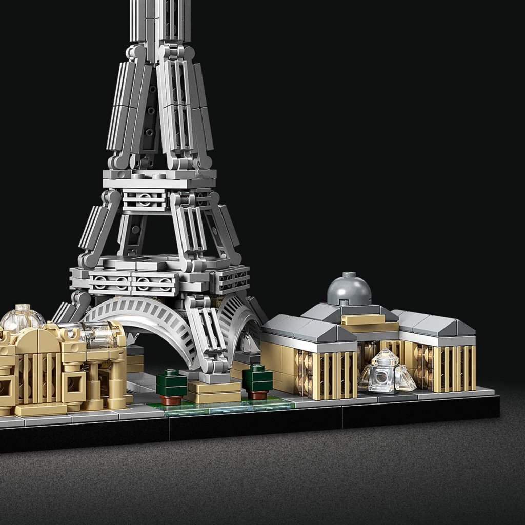 LEGO（レゴ）アーキテクチャーシリーズ「パリ　スカイラインセット」　グラン・パレとエッフェル塔とルーブル美術館の参考画像