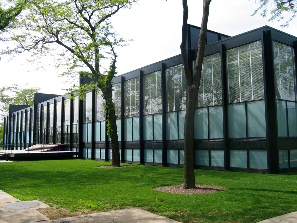 アメリカのシカゴにあるイリノイ工科大学クラウンホールの参考画像